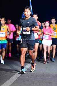 BIB: 46595
                            <button type="button" onclick="openModal(8274905)" class="btn btn-primary btn-sm float-right btn-popup" data-toggle="modal" data-target=".modal-high-quality">
                        <i class="fas fa-shopping-cart"></i> Add to Cart
                    </button>
                                            <button type="button" onclick="isThisMe(8274905, true)" class="btn btn-success btn-sm float-right btn-popup btn-isme hidden" data-toggle="tooltip" data-placement="bottom" title="นี่คือรูปของคุณใช่ไหม คลิกที่นี่เพื่อเอาเข้าอัลบั้ม">
                        <i class="fas fa-plus"></i> Add to album
                    </button>
                    <button type="button" onclick="isThisMe(8274905, false)" class="btn btn-warning btn-sm float-right btn-popup btn-isnotme hidden">
                        <i class="fas fa-ban"></i> Remove from album
                    </button>