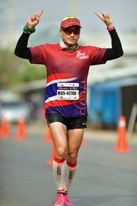 BIB: 12195, 42708
                            <button type="button" onclick="openModal(8243915)" class="btn btn-primary btn-sm float-right btn-popup" data-toggle="modal" data-target=".modal-high-quality">
                        <i class="fas fa-shopping-cart"></i> Add to Cart
                    </button>
                                            <button type="button" onclick="isThisMe(8243915, true)" class="btn btn-success btn-sm float-right btn-popup btn-isme hidden" data-toggle="tooltip" data-placement="bottom" title="นี่คือรูปของคุณใช่ไหม คลิกที่นี่เพื่อเอาเข้าอัลบั้ม">
                        <i class="fas fa-plus"></i> Add to album
                    </button>
                    <button type="button" onclick="isThisMe(8243915, false)" class="btn btn-warning btn-sm float-right btn-popup btn-isnotme hidden">
                        <i class="fas fa-ban"></i> Remove from album
                    </button>