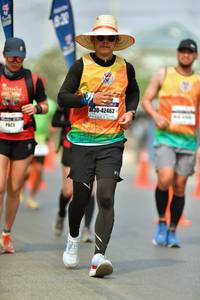 BIB: 820, 42462, 830
                            <button type="button" onclick="openModal(7726168)" class="btn btn-primary btn-sm float-right btn-popup" data-toggle="modal" data-target=".modal-high-quality">
                        <i class="fas fa-shopping-cart"></i> Add to Cart
                    </button>
                                            <button type="button" onclick="isThisMe(7726168, true)" class="btn btn-success btn-sm float-right btn-popup btn-isme hidden" data-toggle="tooltip" data-placement="bottom" title="นี่คือรูปของคุณใช่ไหม คลิกที่นี่เพื่อเอาเข้าอัลบั้ม">
                        <i class="fas fa-plus"></i> Add to album
                    </button>
                    <button type="button" onclick="isThisMe(7726168, false)" class="btn btn-warning btn-sm float-right btn-popup btn-isnotme hidden">
                        <i class="fas fa-ban"></i> Remove from album
                    </button>