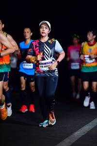 BIB: 405
                            <button type="button" onclick="openModal(8317818)" class="btn btn-primary btn-sm float-right btn-popup" data-toggle="modal" data-target=".modal-high-quality">
                        <i class="fas fa-shopping-cart"></i> Add to Cart
                    </button>
                                            <button type="button" onclick="isThisMe(8317818, true)" class="btn btn-success btn-sm float-right btn-popup btn-isme hidden" data-toggle="tooltip" data-placement="bottom" title="นี่คือรูปของคุณใช่ไหม คลิกที่นี่เพื่อเอาเข้าอัลบั้ม">
                        <i class="fas fa-plus"></i> Add to album
                    </button>
                    <button type="button" onclick="isThisMe(8317818, false)" class="btn btn-warning btn-sm float-right btn-popup btn-isnotme hidden">
                        <i class="fas fa-ban"></i> Remove from album
                    </button>