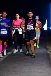 BIB: 42815, 40686
                            <button type="button" onclick="openModal(8296914)" class="btn btn-primary btn-sm float-right btn-popup" data-toggle="modal" data-target=".modal-high-quality">
                        <i class="fas fa-shopping-cart"></i> Add to Cart
                    </button>
                                            <button type="button" onclick="isThisMe(8296914, true)" class="btn btn-success btn-sm float-right btn-popup btn-isme hidden" data-toggle="tooltip" data-placement="bottom" title="นี่คือรูปของคุณใช่ไหม คลิกที่นี่เพื่อเอาเข้าอัลบั้ม">
                        <i class="fas fa-plus"></i> Add to album
                    </button>
                    <button type="button" onclick="isThisMe(8296914, false)" class="btn btn-warning btn-sm float-right btn-popup btn-isnotme hidden">
                        <i class="fas fa-ban"></i> Remove from album
                    </button>