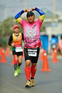 BIB: 41650
                            <button type="button" onclick="openModal(8182227)" class="btn btn-primary btn-sm float-right btn-popup" data-toggle="modal" data-target=".modal-high-quality">
                        <i class="fas fa-shopping-cart"></i> Add to Cart
                    </button>
                                            <button type="button" onclick="isThisMe(8182227, true)" class="btn btn-success btn-sm float-right btn-popup btn-isme hidden" data-toggle="tooltip" data-placement="bottom" title="นี่คือรูปของคุณใช่ไหม คลิกที่นี่เพื่อเอาเข้าอัลบั้ม">
                        <i class="fas fa-plus"></i> Add to album
                    </button>
                    <button type="button" onclick="isThisMe(8182227, false)" class="btn btn-warning btn-sm float-right btn-popup btn-isnotme hidden">
                        <i class="fas fa-ban"></i> Remove from album
                    </button>