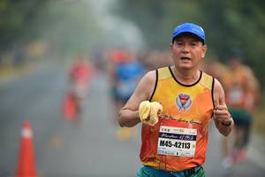 BIB: 4219, 42113
                            <button type="button" onclick="openModal(7742591)" class="btn btn-primary btn-sm float-right btn-popup" data-toggle="modal" data-target=".modal-high-quality">
                        <i class="fas fa-shopping-cart"></i> Add to Cart
                    </button>
                                            <button type="button" onclick="isThisMe(7742591, true)" class="btn btn-success btn-sm float-right btn-popup btn-isme hidden" data-toggle="tooltip" data-placement="bottom" title="นี่คือรูปของคุณใช่ไหม คลิกที่นี่เพื่อเอาเข้าอัลบั้ม">
                        <i class="fas fa-plus"></i> Add to album
                    </button>
                    <button type="button" onclick="isThisMe(7742591, false)" class="btn btn-warning btn-sm float-right btn-popup btn-isnotme hidden">
                        <i class="fas fa-ban"></i> Remove from album
                    </button>