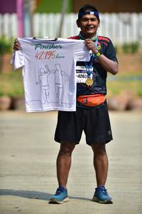 BIB: 42195, 4263
                            <button type="button" onclick="openModal(8197554)" class="btn btn-primary btn-sm float-right btn-popup" data-toggle="modal" data-target=".modal-high-quality">
                        <i class="fas fa-shopping-cart"></i> Add to Cart
                    </button>
                                            <button type="button" onclick="isThisMe(8197554, true)" class="btn btn-success btn-sm float-right btn-popup btn-isme hidden" data-toggle="tooltip" data-placement="bottom" title="นี่คือรูปของคุณใช่ไหม คลิกที่นี่เพื่อเอาเข้าอัลบั้ม">
                        <i class="fas fa-plus"></i> Add to album
                    </button>
                    <button type="button" onclick="isThisMe(8197554, false)" class="btn btn-warning btn-sm float-right btn-popup btn-isnotme hidden">
                        <i class="fas fa-ban"></i> Remove from album
                    </button>