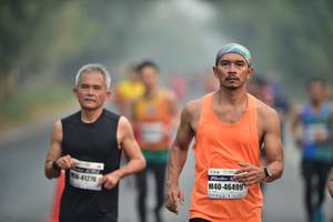 BIB: 041270, 46499
                            <button type="button" onclick="openModal(7574160)" class="btn btn-primary btn-sm float-right btn-popup" data-toggle="modal" data-target=".modal-high-quality">
                        <i class="fas fa-shopping-cart"></i> Add to Cart
                    </button>
                                            <button type="button" onclick="isThisMe(7574160, true)" class="btn btn-success btn-sm float-right btn-popup btn-isme hidden" data-toggle="tooltip" data-placement="bottom" title="นี่คือรูปของคุณใช่ไหม คลิกที่นี่เพื่อเอาเข้าอัลบั้ม">
                        <i class="fas fa-plus"></i> Add to album
                    </button>
                    <button type="button" onclick="isThisMe(7574160, false)" class="btn btn-warning btn-sm float-right btn-popup btn-isnotme hidden">
                        <i class="fas fa-ban"></i> Remove from album
                    </button>
