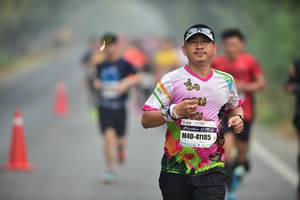 BIB: 41185
                            <button type="button" onclick="openModal(7567161)" class="btn btn-primary btn-sm float-right btn-popup" data-toggle="modal" data-target=".modal-high-quality">
                        <i class="fas fa-shopping-cart"></i> Add to Cart
                    </button>
                                            <button type="button" onclick="isThisMe(7567161, true)" class="btn btn-success btn-sm float-right btn-popup btn-isme hidden" data-toggle="tooltip" data-placement="bottom" title="นี่คือรูปของคุณใช่ไหม คลิกที่นี่เพื่อเอาเข้าอัลบั้ม">
                        <i class="fas fa-plus"></i> Add to album
                    </button>
                    <button type="button" onclick="isThisMe(7567161, false)" class="btn btn-warning btn-sm float-right btn-popup btn-isnotme hidden">
                        <i class="fas fa-ban"></i> Remove from album
                    </button>