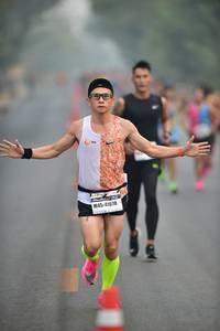 BIB: 41078
                            <button type="button" onclick="openModal(7560548)" class="btn btn-primary btn-sm float-right btn-popup" data-toggle="modal" data-target=".modal-high-quality">
                        <i class="fas fa-shopping-cart"></i> Add to Cart
                    </button>
                                            <button type="button" onclick="isThisMe(7560548, true)" class="btn btn-success btn-sm float-right btn-popup btn-isme hidden" data-toggle="tooltip" data-placement="bottom" title="นี่คือรูปของคุณใช่ไหม คลิกที่นี่เพื่อเอาเข้าอัลบั้ม">
                        <i class="fas fa-plus"></i> Add to album
                    </button>
                    <button type="button" onclick="isThisMe(7560548, false)" class="btn btn-warning btn-sm float-right btn-popup btn-isnotme hidden">
                        <i class="fas fa-ban"></i> Remove from album
                    </button>