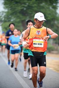 BIB: 16135
                            <button type="button" onclick="openModal(7292894)" class="btn btn-primary btn-sm float-right btn-popup" data-toggle="modal" data-target=".modal-high-quality">
                        <i class="fas fa-shopping-cart"></i> Add to Cart
                    </button>
                                            <button type="button" onclick="isThisMe(7292894, true)" class="btn btn-success btn-sm float-right btn-popup btn-isme hidden" data-toggle="tooltip" data-placement="bottom" title="นี่คือรูปของคุณใช่ไหม คลิกที่นี่เพื่อเอาเข้าอัลบั้ม">
                        <i class="fas fa-plus"></i> Add to album
                    </button>
                    <button type="button" onclick="isThisMe(7292894, false)" class="btn btn-warning btn-sm float-right btn-popup btn-isnotme hidden">
                        <i class="fas fa-ban"></i> Remove from album
                    </button>