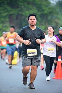 BIB: 16323
                            <button type="button" onclick="openModal(7460582)" class="btn btn-primary btn-sm float-right btn-popup" data-toggle="modal" data-target=".modal-high-quality">
                        <i class="fas fa-shopping-cart"></i> Add to Cart
                    </button>
                                            <button type="button" onclick="isThisMe(7460582, true)" class="btn btn-success btn-sm float-right btn-popup btn-isme hidden" data-toggle="tooltip" data-placement="bottom" title="นี่คือรูปของคุณใช่ไหม คลิกที่นี่เพื่อเอาเข้าอัลบั้ม">
                        <i class="fas fa-plus"></i> Add to album
                    </button>
                    <button type="button" onclick="isThisMe(7460582, false)" class="btn btn-warning btn-sm float-right btn-popup btn-isnotme hidden">
                        <i class="fas fa-ban"></i> Remove from album
                    </button>