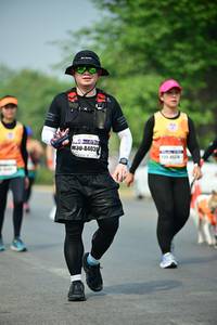 BIB: 84039
                            <button type="button" onclick="openModal(7850393)" class="btn btn-primary btn-sm float-right btn-popup" data-toggle="modal" data-target=".modal-high-quality">
                        <i class="fas fa-shopping-cart"></i> Add to Cart
                    </button>
                                            <button type="button" onclick="isThisMe(7850393, true)" class="btn btn-success btn-sm float-right btn-popup btn-isme hidden" data-toggle="tooltip" data-placement="bottom" title="นี่คือรูปของคุณใช่ไหม คลิกที่นี่เพื่อเอาเข้าอัลบั้ม">
                        <i class="fas fa-plus"></i> Add to album
                    </button>
                    <button type="button" onclick="isThisMe(7850393, false)" class="btn btn-warning btn-sm float-right btn-popup btn-isnotme hidden">
                        <i class="fas fa-ban"></i> Remove from album
                    </button>