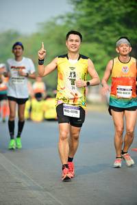 BIB: 40836, 46115
                            <button type="button" onclick="openModal(7694957)" class="btn btn-primary btn-sm float-right btn-popup" data-toggle="modal" data-target=".modal-high-quality">
                        <i class="fas fa-shopping-cart"></i> Add to Cart
                    </button>
                                            <button type="button" onclick="isThisMe(7694957, true)" class="btn btn-success btn-sm float-right btn-popup btn-isme hidden" data-toggle="tooltip" data-placement="bottom" title="นี่คือรูปของคุณใช่ไหม คลิกที่นี่เพื่อเอาเข้าอัลบั้ม">
                        <i class="fas fa-plus"></i> Add to album
                    </button>
                    <button type="button" onclick="isThisMe(7694957, false)" class="btn btn-warning btn-sm float-right btn-popup btn-isnotme hidden">
                        <i class="fas fa-ban"></i> Remove from album
                    </button>
