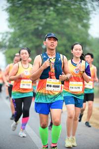 BIB: 16000, 15296
                            <button type="button" onclick="openModal(7295715)" class="btn btn-primary btn-sm float-right btn-popup" data-toggle="modal" data-target=".modal-high-quality">
                        <i class="fas fa-shopping-cart"></i> Add to Cart
                    </button>
                                            <button type="button" onclick="isThisMe(7295715, true)" class="btn btn-success btn-sm float-right btn-popup btn-isme hidden" data-toggle="tooltip" data-placement="bottom" title="นี่คือรูปของคุณใช่ไหม คลิกที่นี่เพื่อเอาเข้าอัลบั้ม">
                        <i class="fas fa-plus"></i> Add to album
                    </button>
                    <button type="button" onclick="isThisMe(7295715, false)" class="btn btn-warning btn-sm float-right btn-popup btn-isnotme hidden">
                        <i class="fas fa-ban"></i> Remove from album
                    </button>