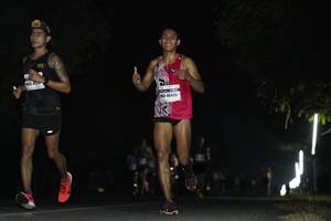 BIB: 4046
                            <button type="button" onclick="openModal(10114019)" class="btn btn-primary btn-sm float-right btn-popup" data-toggle="modal" data-target=".modal-high-quality">
                        <i class="fas fa-shopping-cart"></i> Add to Cart
                    </button>
                                            <button type="button" onclick="isThisMe(10114019, true)" class="btn btn-success btn-sm float-right btn-popup btn-isme hidden" data-toggle="tooltip" data-placement="bottom" title="นี่คือรูปของคุณใช่ไหม คลิกที่นี่เพื่อเอาเข้าอัลบั้ม">
                        <i class="fas fa-plus"></i> Add to album
                    </button>
                    <button type="button" onclick="isThisMe(10114019, false)" class="btn btn-warning btn-sm float-right btn-popup btn-isnotme hidden">
                        <i class="fas fa-ban"></i> Remove from album
                    </button>