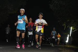 BIB: 40383, 43488
                            <button type="button" onclick="openModal(10123807)" class="btn btn-primary btn-sm float-right btn-popup" data-toggle="modal" data-target=".modal-high-quality">
                        <i class="fas fa-shopping-cart"></i> Add to Cart
                    </button>
                                            <button type="button" onclick="isThisMe(10123807, true)" class="btn btn-success btn-sm float-right btn-popup btn-isme hidden" data-toggle="tooltip" data-placement="bottom" title="นี่คือรูปของคุณใช่ไหม คลิกที่นี่เพื่อเอาเข้าอัลบั้ม">
                        <i class="fas fa-plus"></i> Add to album
                    </button>
                    <button type="button" onclick="isThisMe(10123807, false)" class="btn btn-warning btn-sm float-right btn-popup btn-isnotme hidden">
                        <i class="fas fa-ban"></i> Remove from album
                    </button>