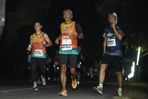 BIB: 4201, 48336, 40591
                            <button type="button" onclick="openModal(10121642)" class="btn btn-primary btn-sm float-right btn-popup" data-toggle="modal" data-target=".modal-high-quality">
                        <i class="fas fa-shopping-cart"></i> Add to Cart
                    </button>
                                            <button type="button" onclick="isThisMe(10121642, true)" class="btn btn-success btn-sm float-right btn-popup btn-isme hidden" data-toggle="tooltip" data-placement="bottom" title="นี่คือรูปของคุณใช่ไหม คลิกที่นี่เพื่อเอาเข้าอัลบั้ม">
                        <i class="fas fa-plus"></i> Add to album
                    </button>
                    <button type="button" onclick="isThisMe(10121642, false)" class="btn btn-warning btn-sm float-right btn-popup btn-isnotme hidden">
                        <i class="fas fa-ban"></i> Remove from album
                    </button>