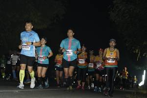 BIB: 46240, 425
                            <button type="button" onclick="openModal(10128414)" class="btn btn-primary btn-sm float-right btn-popup" data-toggle="modal" data-target=".modal-high-quality">
                        <i class="fas fa-shopping-cart"></i> Add to Cart
                    </button>
                                            <button type="button" onclick="isThisMe(10128414, true)" class="btn btn-success btn-sm float-right btn-popup btn-isme hidden" data-toggle="tooltip" data-placement="bottom" title="นี่คือรูปของคุณใช่ไหม คลิกที่นี่เพื่อเอาเข้าอัลบั้ม">
                        <i class="fas fa-plus"></i> Add to album
                    </button>
                    <button type="button" onclick="isThisMe(10128414, false)" class="btn btn-warning btn-sm float-right btn-popup btn-isnotme hidden">
                        <i class="fas fa-ban"></i> Remove from album
                    </button>