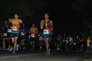 BIB: 40985, 40011
                            <button type="button" onclick="openModal(10123885)" class="btn btn-primary btn-sm float-right btn-popup" data-toggle="modal" data-target=".modal-high-quality">
                        <i class="fas fa-shopping-cart"></i> Add to Cart
                    </button>
                                            <button type="button" onclick="isThisMe(10123885, true)" class="btn btn-success btn-sm float-right btn-popup btn-isme hidden" data-toggle="tooltip" data-placement="bottom" title="นี่คือรูปของคุณใช่ไหม คลิกที่นี่เพื่อเอาเข้าอัลบั้ม">
                        <i class="fas fa-plus"></i> Add to album
                    </button>
                    <button type="button" onclick="isThisMe(10123885, false)" class="btn btn-warning btn-sm float-right btn-popup btn-isnotme hidden">
                        <i class="fas fa-ban"></i> Remove from album
                    </button>