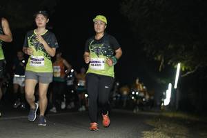 BIB: 7506, 47615
                            <button type="button" onclick="openModal(10125611)" class="btn btn-primary btn-sm float-right btn-popup" data-toggle="modal" data-target=".modal-high-quality">
                        <i class="fas fa-shopping-cart"></i> Add to Cart
                    </button>
                                            <button type="button" onclick="isThisMe(10125611, true)" class="btn btn-success btn-sm float-right btn-popup btn-isme hidden" data-toggle="tooltip" data-placement="bottom" title="นี่คือรูปของคุณใช่ไหม คลิกที่นี่เพื่อเอาเข้าอัลบั้ม">
                        <i class="fas fa-plus"></i> Add to album
                    </button>
                    <button type="button" onclick="isThisMe(10125611, false)" class="btn btn-warning btn-sm float-right btn-popup btn-isnotme hidden">
                        <i class="fas fa-ban"></i> Remove from album
                    </button>