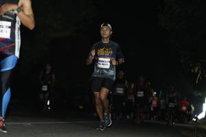 BIB: 46573
                            <button type="button" onclick="openModal(10117294)" class="btn btn-primary btn-sm float-right btn-popup" data-toggle="modal" data-target=".modal-high-quality">
                        <i class="fas fa-shopping-cart"></i> Add to Cart
                    </button>
                                            <button type="button" onclick="isThisMe(10117294, true)" class="btn btn-success btn-sm float-right btn-popup btn-isme hidden" data-toggle="tooltip" data-placement="bottom" title="นี่คือรูปของคุณใช่ไหม คลิกที่นี่เพื่อเอาเข้าอัลบั้ม">
                        <i class="fas fa-plus"></i> Add to album
                    </button>
                    <button type="button" onclick="isThisMe(10117294, false)" class="btn btn-warning btn-sm float-right btn-popup btn-isnotme hidden">
                        <i class="fas fa-ban"></i> Remove from album
                    </button>