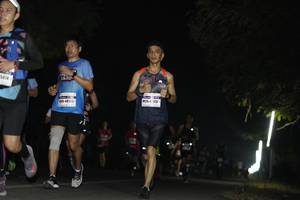 BIB: 364, 313, 4815
                            <button type="button" onclick="openModal(10117825)" class="btn btn-primary btn-sm float-right btn-popup" data-toggle="modal" data-target=".modal-high-quality">
                        <i class="fas fa-shopping-cart"></i> Add to Cart
                    </button>
                                            <button type="button" onclick="isThisMe(10117825, true)" class="btn btn-success btn-sm float-right btn-popup btn-isme hidden" data-toggle="tooltip" data-placement="bottom" title="นี่คือรูปของคุณใช่ไหม คลิกที่นี่เพื่อเอาเข้าอัลบั้ม">
                        <i class="fas fa-plus"></i> Add to album
                    </button>
                    <button type="button" onclick="isThisMe(10117825, false)" class="btn btn-warning btn-sm float-right btn-popup btn-isnotme hidden">
                        <i class="fas fa-ban"></i> Remove from album
                    </button>