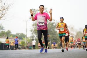 BIB: 41264
                            <button type="button" onclick="openModal(8159034)" class="btn btn-primary btn-sm float-right btn-popup" data-toggle="modal" data-target=".modal-high-quality">
                        <i class="fas fa-shopping-cart"></i> Add to Cart
                    </button>
                                            <button type="button" onclick="isThisMe(8159034, true)" class="btn btn-success btn-sm float-right btn-popup btn-isme hidden" data-toggle="tooltip" data-placement="bottom" title="นี่คือรูปของคุณใช่ไหม คลิกที่นี่เพื่อเอาเข้าอัลบั้ม">
                        <i class="fas fa-plus"></i> Add to album
                    </button>
                    <button type="button" onclick="isThisMe(8159034, false)" class="btn btn-warning btn-sm float-right btn-popup btn-isnotme hidden">
                        <i class="fas fa-ban"></i> Remove from album
                    </button>