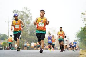 BIB: 26367, 753
                            <button type="button" onclick="openModal(8160932)" class="btn btn-primary btn-sm float-right btn-popup" data-toggle="modal" data-target=".modal-high-quality">
                        <i class="fas fa-shopping-cart"></i> Add to Cart
                    </button>
                                            <button type="button" onclick="isThisMe(8160932, true)" class="btn btn-success btn-sm float-right btn-popup btn-isme hidden" data-toggle="tooltip" data-placement="bottom" title="นี่คือรูปของคุณใช่ไหม คลิกที่นี่เพื่อเอาเข้าอัลบั้ม">
                        <i class="fas fa-plus"></i> Add to album
                    </button>
                    <button type="button" onclick="isThisMe(8160932, false)" class="btn btn-warning btn-sm float-right btn-popup btn-isnotme hidden">
                        <i class="fas fa-ban"></i> Remove from album
                    </button>