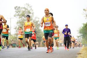 BIB: 4617
                            <button type="button" onclick="openModal(7820812)" class="btn btn-primary btn-sm float-right btn-popup" data-toggle="modal" data-target=".modal-high-quality">
                        <i class="fas fa-shopping-cart"></i> Add to Cart
                    </button>
                                            <button type="button" onclick="isThisMe(7820812, true)" class="btn btn-success btn-sm float-right btn-popup btn-isme hidden" data-toggle="tooltip" data-placement="bottom" title="นี่คือรูปของคุณใช่ไหม คลิกที่นี่เพื่อเอาเข้าอัลบั้ม">
                        <i class="fas fa-plus"></i> Add to album
                    </button>
                    <button type="button" onclick="isThisMe(7820812, false)" class="btn btn-warning btn-sm float-right btn-popup btn-isnotme hidden">
                        <i class="fas fa-ban"></i> Remove from album
                    </button>