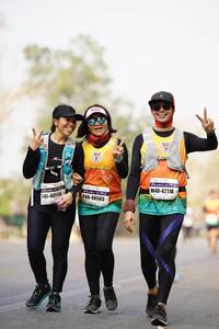 BIB: 42118, 40503, 40586
                            <button type="button" onclick="openModal(7337771)" class="btn btn-primary btn-sm float-right btn-popup" data-toggle="modal" data-target=".modal-high-quality">
                        <i class="fas fa-shopping-cart"></i> Add to Cart
                    </button>
                                            <button type="button" onclick="isThisMe(7337771, true)" class="btn btn-success btn-sm float-right btn-popup btn-isme hidden" data-toggle="tooltip" data-placement="bottom" title="นี่คือรูปของคุณใช่ไหม คลิกที่นี่เพื่อเอาเข้าอัลบั้ม">
                        <i class="fas fa-plus"></i> Add to album
                    </button>
                    <button type="button" onclick="isThisMe(7337771, false)" class="btn btn-warning btn-sm float-right btn-popup btn-isnotme hidden">
                        <i class="fas fa-ban"></i> Remove from album
                    </button>