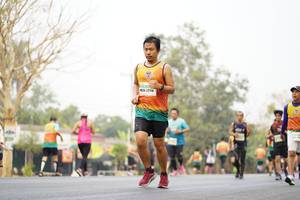 BIB: 2210
                            <button type="button" onclick="openModal(7815769)" class="btn btn-primary btn-sm float-right btn-popup" data-toggle="modal" data-target=".modal-high-quality">
                        <i class="fas fa-shopping-cart"></i> Add to Cart
                    </button>
                                            <button type="button" onclick="isThisMe(7815769, true)" class="btn btn-success btn-sm float-right btn-popup btn-isme hidden" data-toggle="tooltip" data-placement="bottom" title="นี่คือรูปของคุณใช่ไหม คลิกที่นี่เพื่อเอาเข้าอัลบั้ม">
                        <i class="fas fa-plus"></i> Add to album
                    </button>
                    <button type="button" onclick="isThisMe(7815769, false)" class="btn btn-warning btn-sm float-right btn-popup btn-isnotme hidden">
                        <i class="fas fa-ban"></i> Remove from album
                    </button>