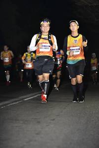 BIB: 48513, 948514
                            <button type="button" onclick="openModal(7310615)" class="btn btn-primary btn-sm float-right btn-popup" data-toggle="modal" data-target=".modal-high-quality">
                        <i class="fas fa-shopping-cart"></i> Add to Cart
                    </button>
                                            <button type="button" onclick="isThisMe(7310615, true)" class="btn btn-success btn-sm float-right btn-popup btn-isme hidden" data-toggle="tooltip" data-placement="bottom" title="นี่คือรูปของคุณใช่ไหม คลิกที่นี่เพื่อเอาเข้าอัลบั้ม">
                        <i class="fas fa-plus"></i> Add to album
                    </button>
                    <button type="button" onclick="isThisMe(7310615, false)" class="btn btn-warning btn-sm float-right btn-popup btn-isnotme hidden">
                        <i class="fas fa-ban"></i> Remove from album
                    </button>