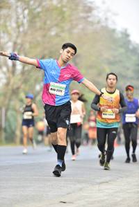 BIB: 21711
                            <button type="button" onclick="openModal(7625174)" class="btn btn-primary btn-sm float-right btn-popup" data-toggle="modal" data-target=".modal-high-quality">
                        <i class="fas fa-shopping-cart"></i> Add to Cart
                    </button>
                                            <button type="button" onclick="isThisMe(7625174, true)" class="btn btn-success btn-sm float-right btn-popup btn-isme hidden" data-toggle="tooltip" data-placement="bottom" title="นี่คือรูปของคุณใช่ไหม คลิกที่นี่เพื่อเอาเข้าอัลบั้ม">
                        <i class="fas fa-plus"></i> Add to album
                    </button>
                    <button type="button" onclick="isThisMe(7625174, false)" class="btn btn-warning btn-sm float-right btn-popup btn-isnotme hidden">
                        <i class="fas fa-ban"></i> Remove from album
                    </button>