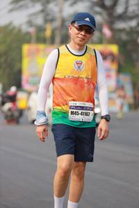 BIB: 41167
                            <button type="button" onclick="openModal(10050322)" class="btn btn-primary btn-sm float-right btn-popup" data-toggle="modal" data-target=".modal-high-quality">
                        <i class="fas fa-shopping-cart"></i> Add to Cart
                    </button>
                                            <button type="button" onclick="isThisMe(10050322, true)" class="btn btn-success btn-sm float-right btn-popup btn-isme hidden" data-toggle="tooltip" data-placement="bottom" title="นี่คือรูปของคุณใช่ไหม คลิกที่นี่เพื่อเอาเข้าอัลบั้ม">
                        <i class="fas fa-plus"></i> Add to album
                    </button>
                    <button type="button" onclick="isThisMe(10050322, false)" class="btn btn-warning btn-sm float-right btn-popup btn-isnotme hidden">
                        <i class="fas fa-ban"></i> Remove from album
                    </button>