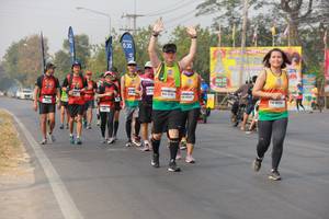 BIB: 630
                            <button type="button" onclick="openModal(9793206)" class="btn btn-primary btn-sm float-right btn-popup" data-toggle="modal" data-target=".modal-high-quality">
                        <i class="fas fa-shopping-cart"></i> Add to Cart
                    </button>
                                            <button type="button" onclick="isThisMe(9793206, true)" class="btn btn-success btn-sm float-right btn-popup btn-isme hidden" data-toggle="tooltip" data-placement="bottom" title="นี่คือรูปของคุณใช่ไหม คลิกที่นี่เพื่อเอาเข้าอัลบั้ม">
                        <i class="fas fa-plus"></i> Add to album
                    </button>
                    <button type="button" onclick="isThisMe(9793206, false)" class="btn btn-warning btn-sm float-right btn-popup btn-isnotme hidden">
                        <i class="fas fa-ban"></i> Remove from album
                    </button>