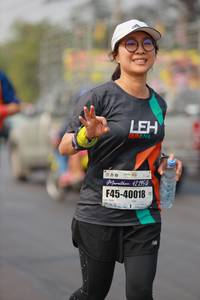 BIB: 42195, 40018
                            <button type="button" onclick="openModal(10041584)" class="btn btn-primary btn-sm float-right btn-popup" data-toggle="modal" data-target=".modal-high-quality">
                        <i class="fas fa-shopping-cart"></i> Add to Cart
                    </button>
                                            <button type="button" onclick="isThisMe(10041584, true)" class="btn btn-success btn-sm float-right btn-popup btn-isme hidden" data-toggle="tooltip" data-placement="bottom" title="นี่คือรูปของคุณใช่ไหม คลิกที่นี่เพื่อเอาเข้าอัลบั้ม">
                        <i class="fas fa-plus"></i> Add to album
                    </button>
                    <button type="button" onclick="isThisMe(10041584, false)" class="btn btn-warning btn-sm float-right btn-popup btn-isnotme hidden">
                        <i class="fas fa-ban"></i> Remove from album
                    </button>