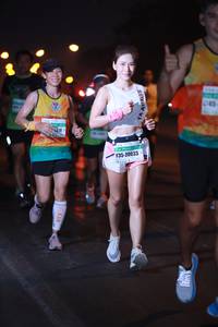 BIB: 100, 4139, 2720, 21620, 469
                            <button type="button" onclick="openModal(7282226)" class="btn btn-primary btn-sm float-right btn-popup" data-toggle="modal" data-target=".modal-high-quality">
                        <i class="fas fa-shopping-cart"></i> Add to Cart
                    </button>
                                            <button type="button" onclick="isThisMe(7282226, true)" class="btn btn-success btn-sm float-right btn-popup btn-isme hidden" data-toggle="tooltip" data-placement="bottom" title="นี่คือรูปของคุณใช่ไหม คลิกที่นี่เพื่อเอาเข้าอัลบั้ม">
                        <i class="fas fa-plus"></i> Add to album
                    </button>
                    <button type="button" onclick="isThisMe(7282226, false)" class="btn btn-warning btn-sm float-right btn-popup btn-isnotme hidden">
                        <i class="fas fa-ban"></i> Remove from album
                    </button>