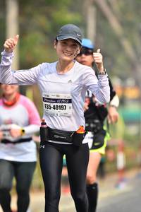 BIB: 42195, 40197
                            <button type="button" onclick="openModal(8163105)" class="btn btn-primary btn-sm float-right btn-popup" data-toggle="modal" data-target=".modal-high-quality">
                        <i class="fas fa-shopping-cart"></i> Add to Cart
                    </button>
                                            <button type="button" onclick="isThisMe(8163105, true)" class="btn btn-success btn-sm float-right btn-popup btn-isme hidden" data-toggle="tooltip" data-placement="bottom" title="นี่คือรูปของคุณใช่ไหม คลิกที่นี่เพื่อเอาเข้าอัลบั้ม">
                        <i class="fas fa-plus"></i> Add to album
                    </button>
                    <button type="button" onclick="isThisMe(8163105, false)" class="btn btn-warning btn-sm float-right btn-popup btn-isnotme hidden">
                        <i class="fas fa-ban"></i> Remove from album
                    </button>