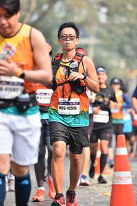 BIB: 4726, 42516
                            <button type="button" onclick="openModal(10093887)" class="btn btn-primary btn-sm float-right btn-popup" data-toggle="modal" data-target=".modal-high-quality">
                        <i class="fas fa-shopping-cart"></i> Add to Cart
                    </button>
                                            <button type="button" onclick="isThisMe(10093887, true)" class="btn btn-success btn-sm float-right btn-popup btn-isme hidden" data-toggle="tooltip" data-placement="bottom" title="นี่คือรูปของคุณใช่ไหม คลิกที่นี่เพื่อเอาเข้าอัลบั้ม">
                        <i class="fas fa-plus"></i> Add to album
                    </button>
                    <button type="button" onclick="isThisMe(10093887, false)" class="btn btn-warning btn-sm float-right btn-popup btn-isnotme hidden">
                        <i class="fas fa-ban"></i> Remove from album
                    </button>