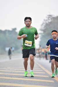 BIB: 11300
                            <button type="button" onclick="openModal(7699980)" class="btn btn-primary btn-sm float-right btn-popup" data-toggle="modal" data-target=".modal-high-quality">
                        <i class="fas fa-shopping-cart"></i> Add to Cart
                    </button>
                                            <button type="button" onclick="isThisMe(7699980, true)" class="btn btn-success btn-sm float-right btn-popup btn-isme hidden" data-toggle="tooltip" data-placement="bottom" title="นี่คือรูปของคุณใช่ไหม คลิกที่นี่เพื่อเอาเข้าอัลบั้ม">
                        <i class="fas fa-plus"></i> Add to album
                    </button>
                    <button type="button" onclick="isThisMe(7699980, false)" class="btn btn-warning btn-sm float-right btn-popup btn-isnotme hidden">
                        <i class="fas fa-ban"></i> Remove from album
                    </button>