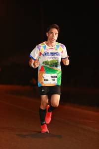 BIB: 143
                            <button type="button" onclick="openModal(7588846)" class="btn btn-primary btn-sm float-right btn-popup" data-toggle="modal" data-target=".modal-high-quality">
                        <i class="fas fa-shopping-cart"></i> Add to Cart
                    </button>
                                            <button type="button" onclick="isThisMe(7588846, true)" class="btn btn-success btn-sm float-right btn-popup btn-isme hidden" data-toggle="tooltip" data-placement="bottom" title="นี่คือรูปของคุณใช่ไหม คลิกที่นี่เพื่อเอาเข้าอัลบั้ม">
                        <i class="fas fa-plus"></i> Add to album
                    </button>
                    <button type="button" onclick="isThisMe(7588846, false)" class="btn btn-warning btn-sm float-right btn-popup btn-isnotme hidden">
                        <i class="fas fa-ban"></i> Remove from album
                    </button>