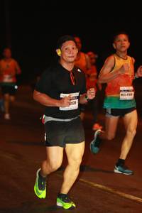 BIB: 4184, 139
                            <button type="button" onclick="openModal(9935668)" class="btn btn-primary btn-sm float-right btn-popup" data-toggle="modal" data-target=".modal-high-quality">
                        <i class="fas fa-shopping-cart"></i> Add to Cart
                    </button>
                                            <button type="button" onclick="isThisMe(9935668, true)" class="btn btn-success btn-sm float-right btn-popup btn-isme hidden" data-toggle="tooltip" data-placement="bottom" title="นี่คือรูปของคุณใช่ไหม คลิกที่นี่เพื่อเอาเข้าอัลบั้ม">
                        <i class="fas fa-plus"></i> Add to album
                    </button>
                    <button type="button" onclick="isThisMe(9935668, false)" class="btn btn-warning btn-sm float-right btn-popup btn-isnotme hidden">
                        <i class="fas fa-ban"></i> Remove from album
                    </button>