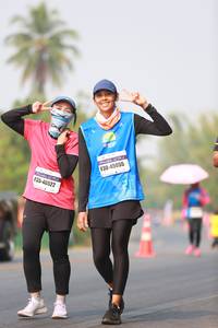 BIB: 45055, 40522
                            <button type="button" onclick="openModal(10011712)" class="btn btn-primary btn-sm float-right btn-popup" data-toggle="modal" data-target=".modal-high-quality">
                        <i class="fas fa-shopping-cart"></i> Add to Cart
                    </button>
                                            <button type="button" onclick="isThisMe(10011712, true)" class="btn btn-success btn-sm float-right btn-popup btn-isme hidden" data-toggle="tooltip" data-placement="bottom" title="นี่คือรูปของคุณใช่ไหม คลิกที่นี่เพื่อเอาเข้าอัลบั้ม">
                        <i class="fas fa-plus"></i> Add to album
                    </button>
                    <button type="button" onclick="isThisMe(10011712, false)" class="btn btn-warning btn-sm float-right btn-popup btn-isnotme hidden">
                        <i class="fas fa-ban"></i> Remove from album
                    </button>