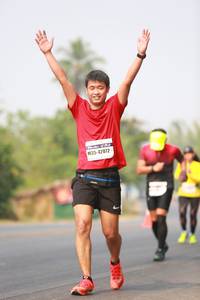 BIB: 42072
                            <button type="button" onclick="openModal(10027389)" class="btn btn-primary btn-sm float-right btn-popup" data-toggle="modal" data-target=".modal-high-quality">
                        <i class="fas fa-shopping-cart"></i> Add to Cart
                    </button>
                                            <button type="button" onclick="isThisMe(10027389, true)" class="btn btn-success btn-sm float-right btn-popup btn-isme hidden" data-toggle="tooltip" data-placement="bottom" title="นี่คือรูปของคุณใช่ไหม คลิกที่นี่เพื่อเอาเข้าอัลบั้ม">
                        <i class="fas fa-plus"></i> Add to album
                    </button>
                    <button type="button" onclick="isThisMe(10027389, false)" class="btn btn-warning btn-sm float-right btn-popup btn-isnotme hidden">
                        <i class="fas fa-ban"></i> Remove from album
                    </button>