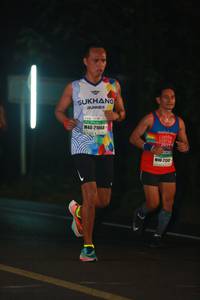 BIB: 21068, 2019, 2134
                            <button type="button" onclick="openModal(10083602)" class="btn btn-primary btn-sm float-right btn-popup" data-toggle="modal" data-target=".modal-high-quality">
                        <i class="fas fa-shopping-cart"></i> Add to Cart
                    </button>
                                            <button type="button" onclick="isThisMe(10083602, true)" class="btn btn-success btn-sm float-right btn-popup btn-isme hidden" data-toggle="tooltip" data-placement="bottom" title="นี่คือรูปของคุณใช่ไหม คลิกที่นี่เพื่อเอาเข้าอัลบั้ม">
                        <i class="fas fa-plus"></i> Add to album
                    </button>
                    <button type="button" onclick="isThisMe(10083602, false)" class="btn btn-warning btn-sm float-right btn-popup btn-isnotme hidden">
                        <i class="fas fa-ban"></i> Remove from album
                    </button>