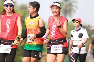 BIB: 40201, 080
                            <button type="button" onclick="openModal(7916375)" class="btn btn-primary btn-sm float-right btn-popup" data-toggle="modal" data-target=".modal-high-quality">
                        <i class="fas fa-shopping-cart"></i> Add to Cart
                    </button>
                                            <button type="button" onclick="isThisMe(7916375, true)" class="btn btn-success btn-sm float-right btn-popup btn-isme hidden" data-toggle="tooltip" data-placement="bottom" title="นี่คือรูปของคุณใช่ไหม คลิกที่นี่เพื่อเอาเข้าอัลบั้ม">
                        <i class="fas fa-plus"></i> Add to album
                    </button>
                    <button type="button" onclick="isThisMe(7916375, false)" class="btn btn-warning btn-sm float-right btn-popup btn-isnotme hidden">
                        <i class="fas fa-ban"></i> Remove from album
                    </button>