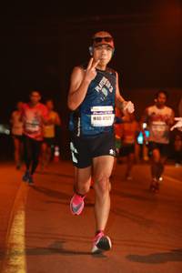 BIB: 41571
                            <button type="button" onclick="openModal(9928270)" class="btn btn-primary btn-sm float-right btn-popup" data-toggle="modal" data-target=".modal-high-quality">
                        <i class="fas fa-shopping-cart"></i> Add to Cart
                    </button>
                                            <button type="button" onclick="isThisMe(9928270, true)" class="btn btn-success btn-sm float-right btn-popup btn-isme hidden" data-toggle="tooltip" data-placement="bottom" title="นี่คือรูปของคุณใช่ไหม คลิกที่นี่เพื่อเอาเข้าอัลบั้ม">
                        <i class="fas fa-plus"></i> Add to album
                    </button>
                    <button type="button" onclick="isThisMe(9928270, false)" class="btn btn-warning btn-sm float-right btn-popup btn-isnotme hidden">
                        <i class="fas fa-ban"></i> Remove from album
                    </button>