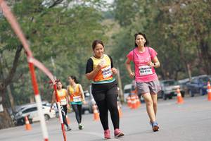 BIB: 400
                            <button type="button" onclick="openModal(9783022)" class="btn btn-primary btn-sm float-right btn-popup" data-toggle="modal" data-target=".modal-high-quality">
                        <i class="fas fa-shopping-cart"></i> Add to Cart
                    </button>
                                            <button type="button" onclick="isThisMe(9783022, true)" class="btn btn-success btn-sm float-right btn-popup btn-isme hidden" data-toggle="tooltip" data-placement="bottom" title="นี่คือรูปของคุณใช่ไหม คลิกที่นี่เพื่อเอาเข้าอัลบั้ม">
                        <i class="fas fa-plus"></i> Add to album
                    </button>
                    <button type="button" onclick="isThisMe(9783022, false)" class="btn btn-warning btn-sm float-right btn-popup btn-isnotme hidden">
                        <i class="fas fa-ban"></i> Remove from album
                    </button>