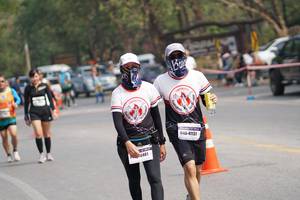 BIB: 41131, 0481
                            <button type="button" onclick="openModal(9786661)" class="btn btn-primary btn-sm float-right btn-popup" data-toggle="modal" data-target=".modal-high-quality">
                        <i class="fas fa-shopping-cart"></i> Add to Cart
                    </button>
                                            <button type="button" onclick="isThisMe(9786661, true)" class="btn btn-success btn-sm float-right btn-popup btn-isme hidden" data-toggle="tooltip" data-placement="bottom" title="นี่คือรูปของคุณใช่ไหม คลิกที่นี่เพื่อเอาเข้าอัลบั้ม">
                        <i class="fas fa-plus"></i> Add to album
                    </button>
                    <button type="button" onclick="isThisMe(9786661, false)" class="btn btn-warning btn-sm float-right btn-popup btn-isnotme hidden">
                        <i class="fas fa-ban"></i> Remove from album
                    </button>