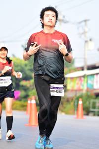 BIB: 40425, 42951
                            <button type="button" onclick="openModal(9394566)" class="btn btn-primary btn-sm float-right btn-popup" data-toggle="modal" data-target=".modal-high-quality">
                        <i class="fas fa-shopping-cart"></i> Add to Cart
                    </button>
                                            <button type="button" onclick="isThisMe(9394566, true)" class="btn btn-success btn-sm float-right btn-popup btn-isme hidden" data-toggle="tooltip" data-placement="bottom" title="นี่คือรูปของคุณใช่ไหม คลิกที่นี่เพื่อเอาเข้าอัลบั้ม">
                        <i class="fas fa-plus"></i> Add to album
                    </button>
                    <button type="button" onclick="isThisMe(9394566, false)" class="btn btn-warning btn-sm float-right btn-popup btn-isnotme hidden">
                        <i class="fas fa-ban"></i> Remove from album
                    </button>