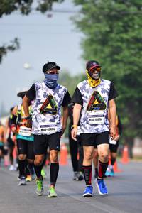 BIB: 41894, 42496
                            <button type="button" onclick="openModal(9426128)" class="btn btn-primary btn-sm float-right btn-popup" data-toggle="modal" data-target=".modal-high-quality">
                        <i class="fas fa-shopping-cart"></i> Add to Cart
                    </button>
                                            <button type="button" onclick="isThisMe(9426128, true)" class="btn btn-success btn-sm float-right btn-popup btn-isme hidden" data-toggle="tooltip" data-placement="bottom" title="นี่คือรูปของคุณใช่ไหม คลิกที่นี่เพื่อเอาเข้าอัลบั้ม">
                        <i class="fas fa-plus"></i> Add to album
                    </button>
                    <button type="button" onclick="isThisMe(9426128, false)" class="btn btn-warning btn-sm float-right btn-popup btn-isnotme hidden">
                        <i class="fas fa-ban"></i> Remove from album
                    </button>