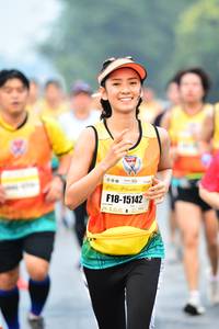 BIB: 15142
                            <button type="button" onclick="openModal(8212867)" class="btn btn-primary btn-sm float-right btn-popup" data-toggle="modal" data-target=".modal-high-quality">
                        <i class="fas fa-shopping-cart"></i> Add to Cart
                    </button>
                                            <button type="button" onclick="isThisMe(8212867, true)" class="btn btn-success btn-sm float-right btn-popup btn-isme hidden" data-toggle="tooltip" data-placement="bottom" title="นี่คือรูปของคุณใช่ไหม คลิกที่นี่เพื่อเอาเข้าอัลบั้ม">
                        <i class="fas fa-plus"></i> Add to album
                    </button>
                    <button type="button" onclick="isThisMe(8212867, false)" class="btn btn-warning btn-sm float-right btn-popup btn-isnotme hidden">
                        <i class="fas fa-ban"></i> Remove from album
                    </button>